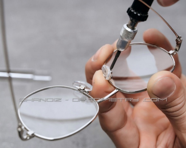نصب عدسی عینک سعادت آباد
