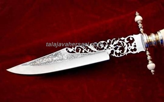 حکاکی روی جواهرات
